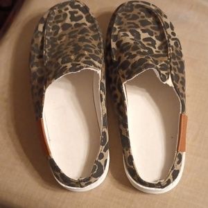 Women's casual slip-ons shoes